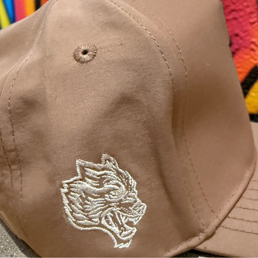 NWT Darc Sport wolves 5 panel hat limited edition 61 of 500 strap back - Picture 4 of 6